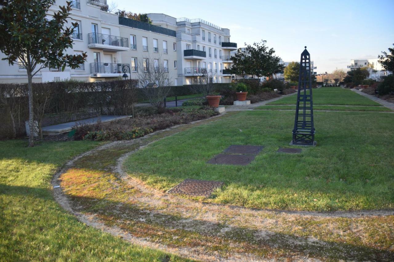 Appartement Avec Rez De Jardin A Disneyland Montevrain Exterior photo
