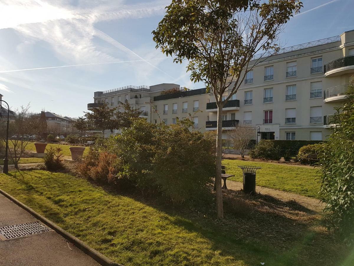 Appartement Avec Rez De Jardin A Disneyland Montevrain Exterior photo